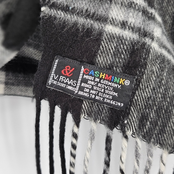 Cashmink Black & White Plaid Scarve - Picture 2 of 4